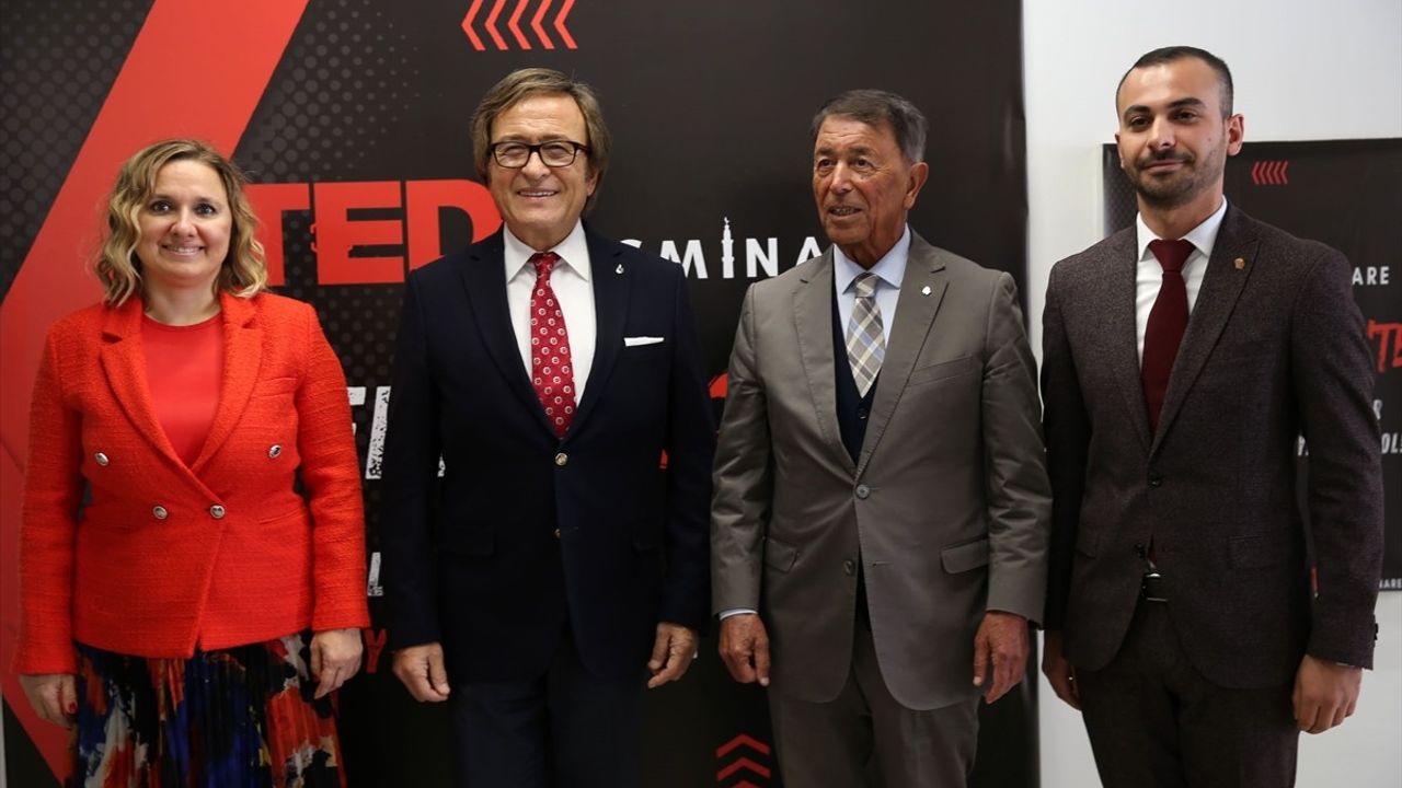 Bitlis'te TEDx Gençlik Konferansı 'Beşminare' Temasıyla Gerçekleştirildi