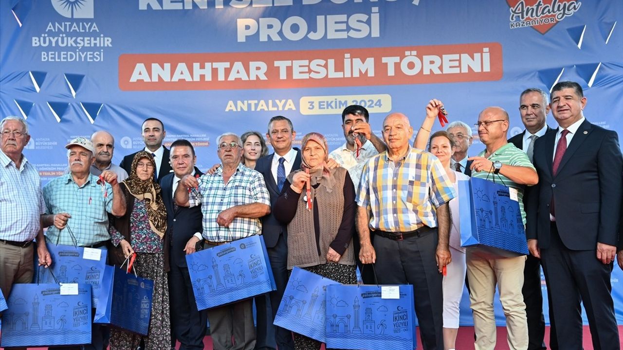 CHP Genel Başkanı Özgür Özel'in Antalya'daki Açıklamaları