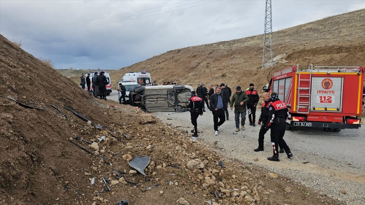 Çorum'da Polis Aracının Devrilmesi Sonucu İki Polis Yaralandı