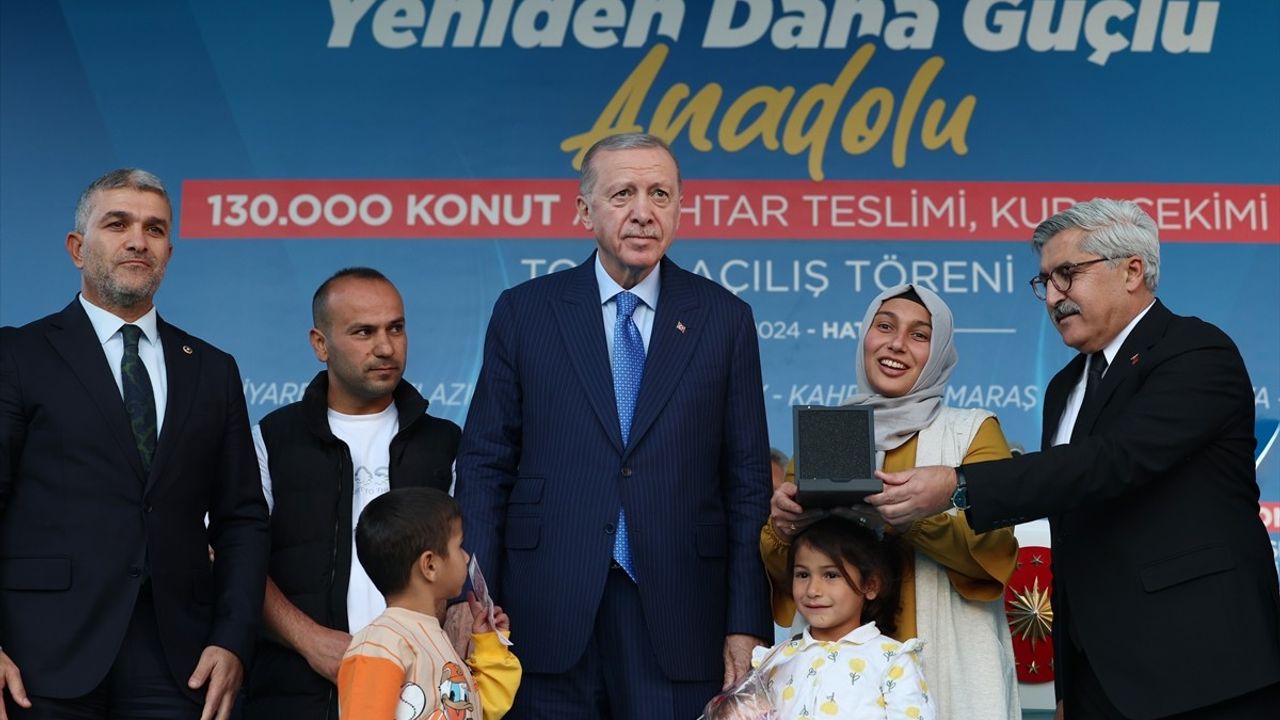 Cumhurbaşkanı Erdoğan, Hatay'daki Konut Töreninde Birlik Mesajı Verdi