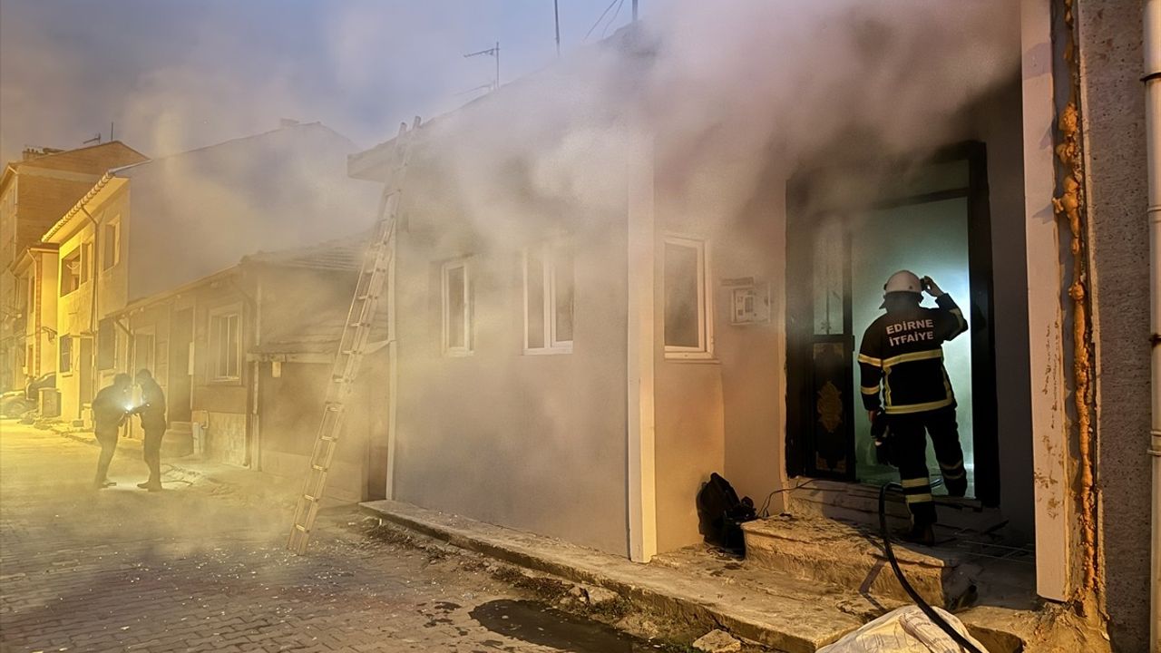 Edirne'de Ailevi Tartışma Sonrası Yangın Çıktı