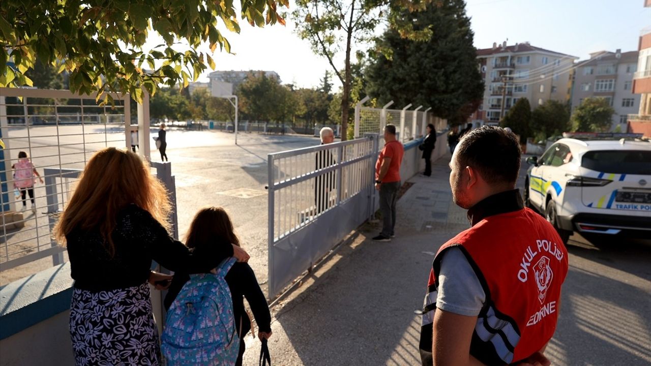 Edirne'de Okul Polisine Güven Artıyor