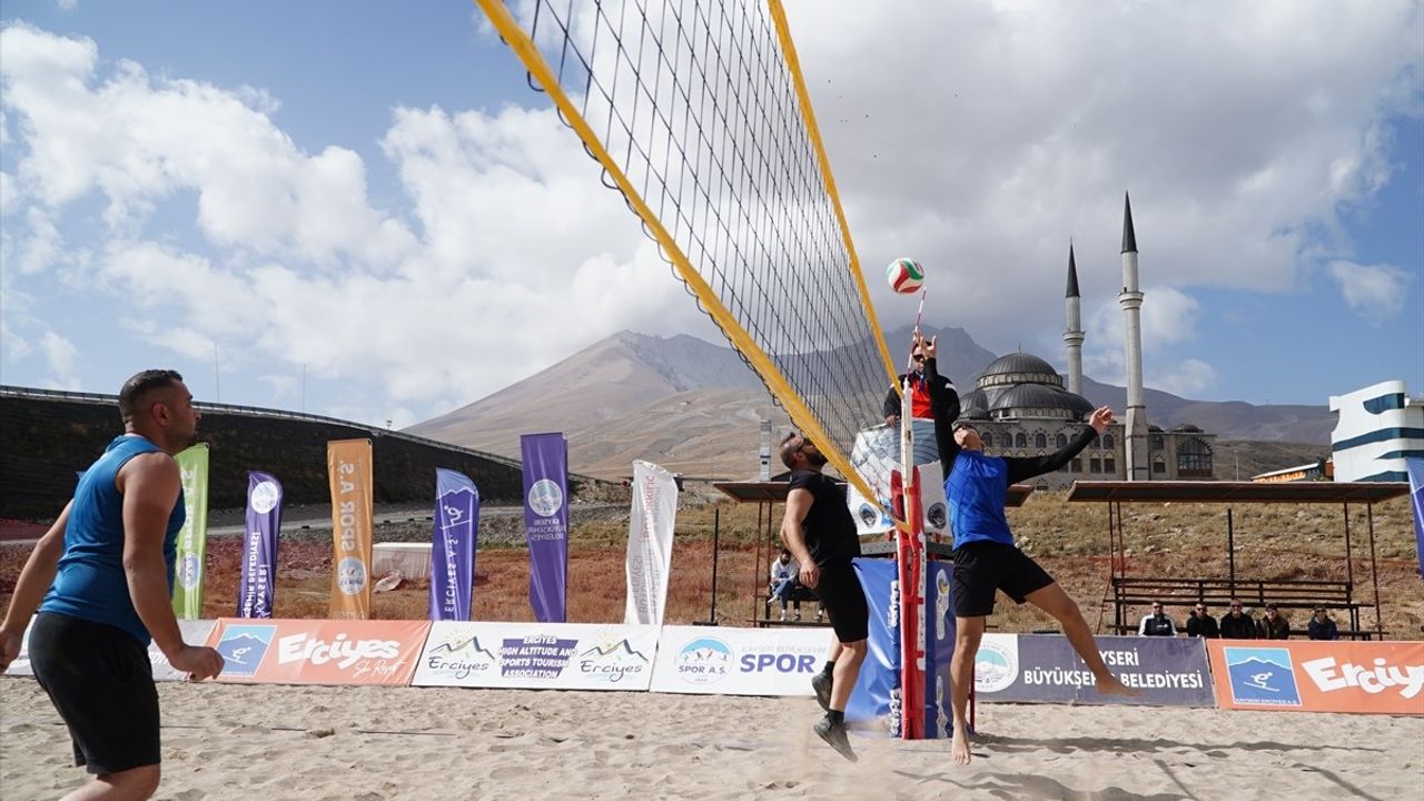 Erciyes Plaj Voleybolu Turnuvası Sonuçlandı