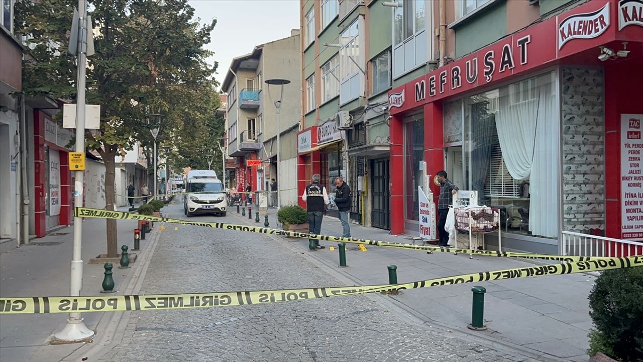 Eskişehir'de Pompalı Tüfekle Vurulan Kişi Hastaneye Kaldırıldı