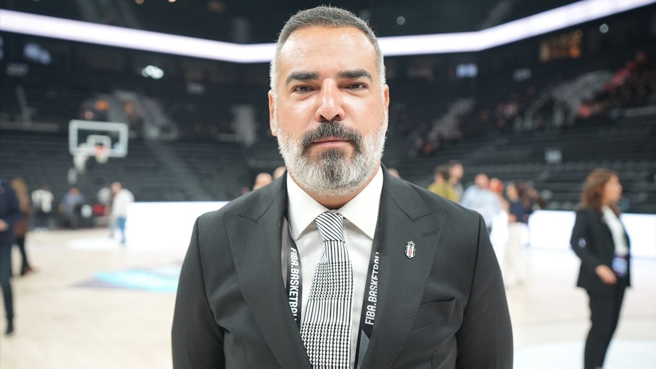 Fenerbahçe Opet-Beşiktaş Maçı Ertelendi