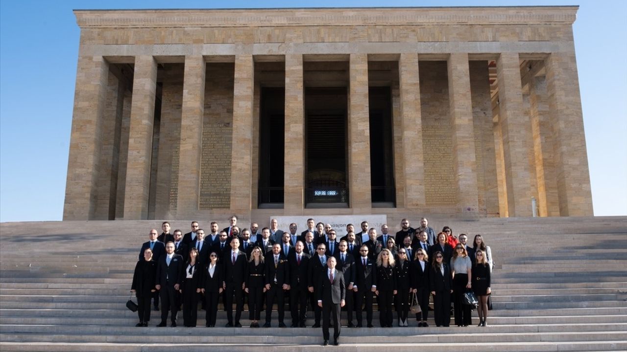 Genç İş İnsanları Cumhuriyet Zirvesi'nde Buluştu