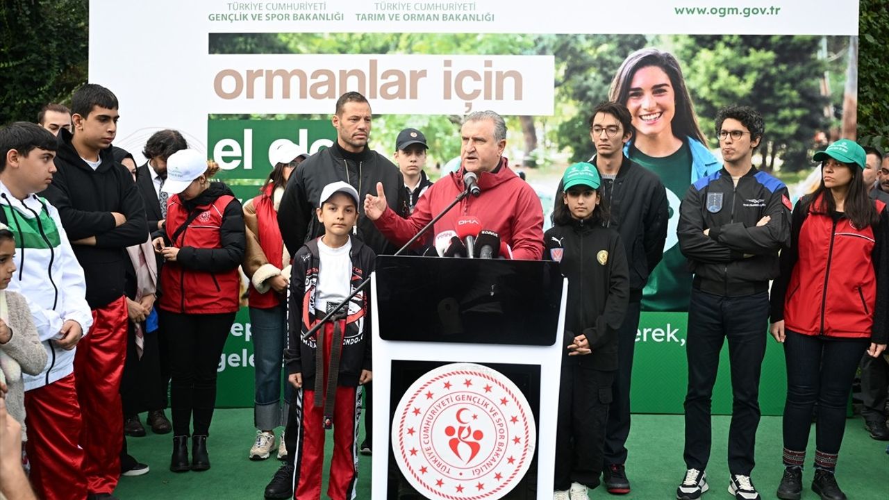 Gençlik ve Spor Bakanı Osman Aşkın Bak, Orman Temizliği Etkinliği'nde Orman Koruma Çağrısında Bulundu