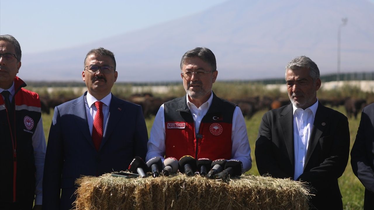 Iğdır'da Hayvancılıkta Üretimi Geliştirme Projesi Tanıtıldı