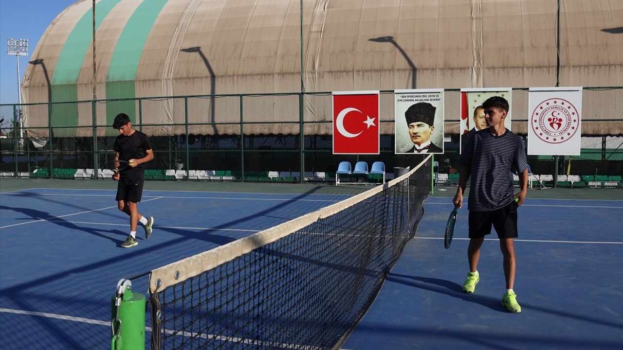 Iğdır'ın Genç Tenisçileri Türkiye Tenis Ligi'nde Yer Alacak