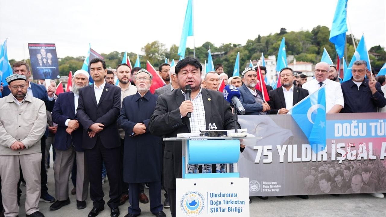 İstanbul'da Doğu Türkistan Protestosu: Çin'in Sincan Politikasına Tepki