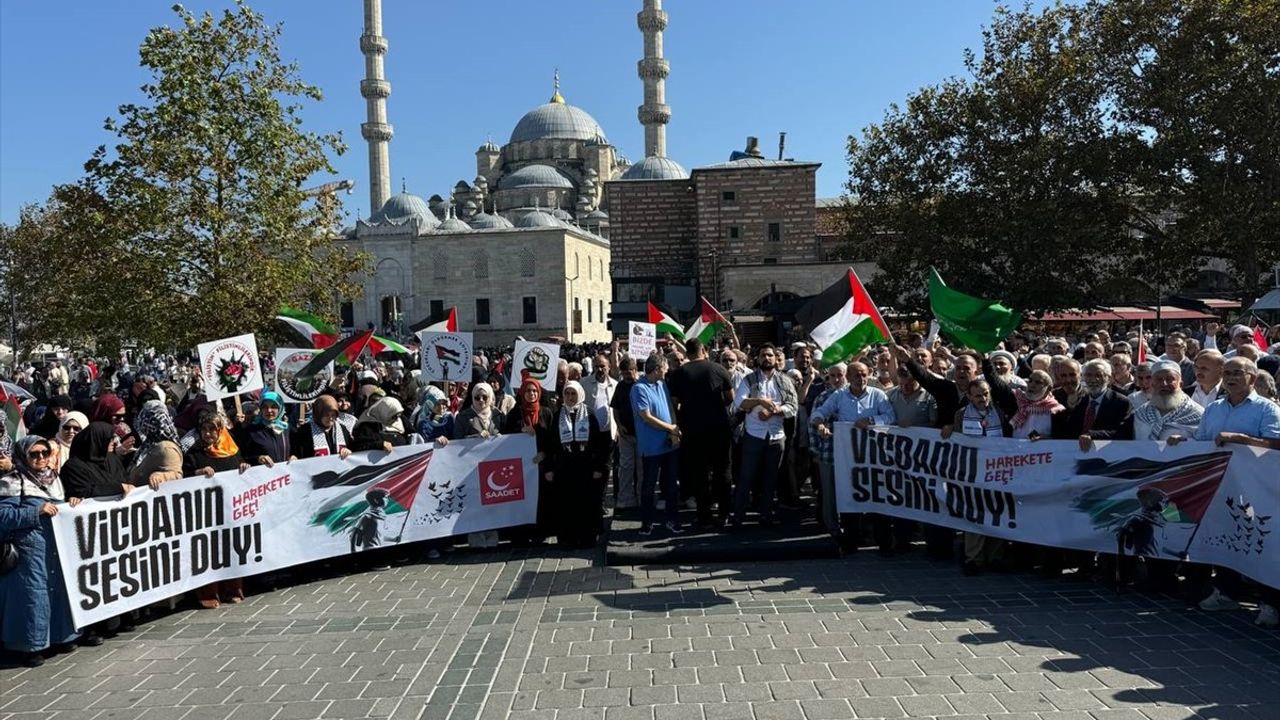 İstanbul'da Filistin İçin Protesto