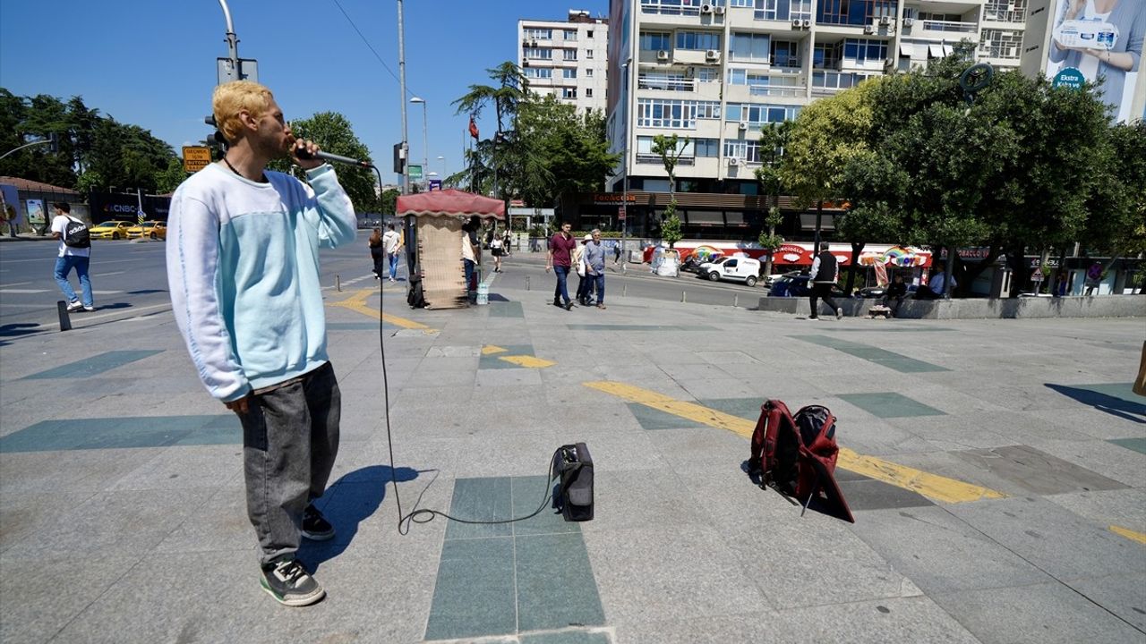 İstanbul Sokaklarının Yankıları: Human Ghasemnataj Fokoloei ve Müzik Yolculuğu