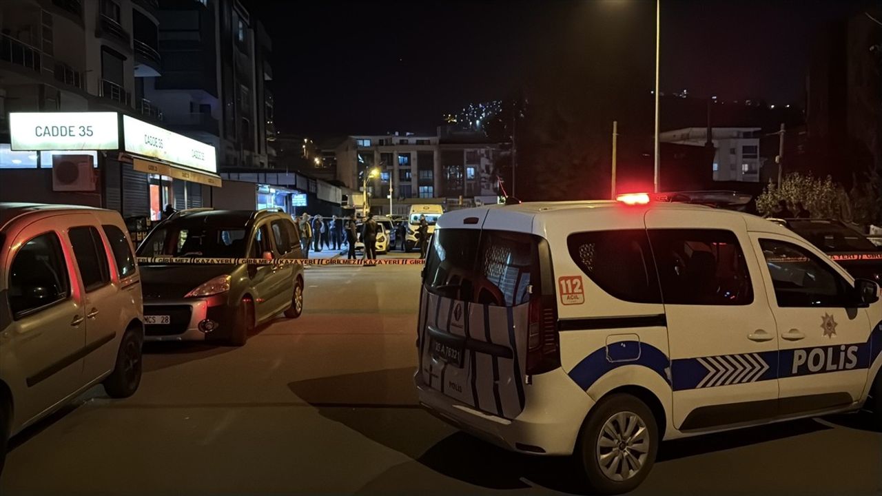 İzmir'de Silahlı Kavga: Polis Memuru Hayatını Kaybetti