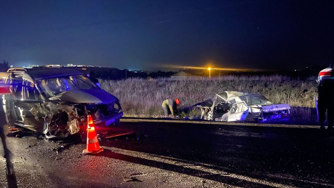 Kastamonu'da Trafik Kazası: 3 Yaralı