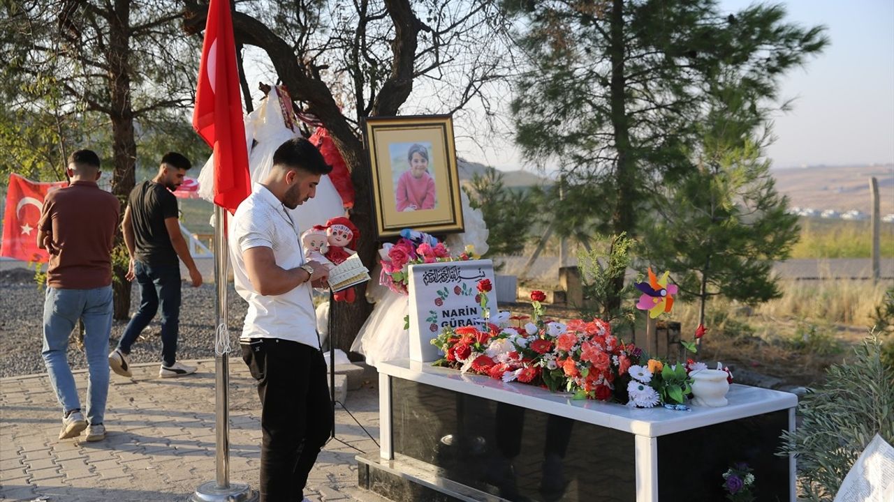 Kayıp Narin Güran'ın Kemik ve Doku Örnekleri Mezara Konuldu