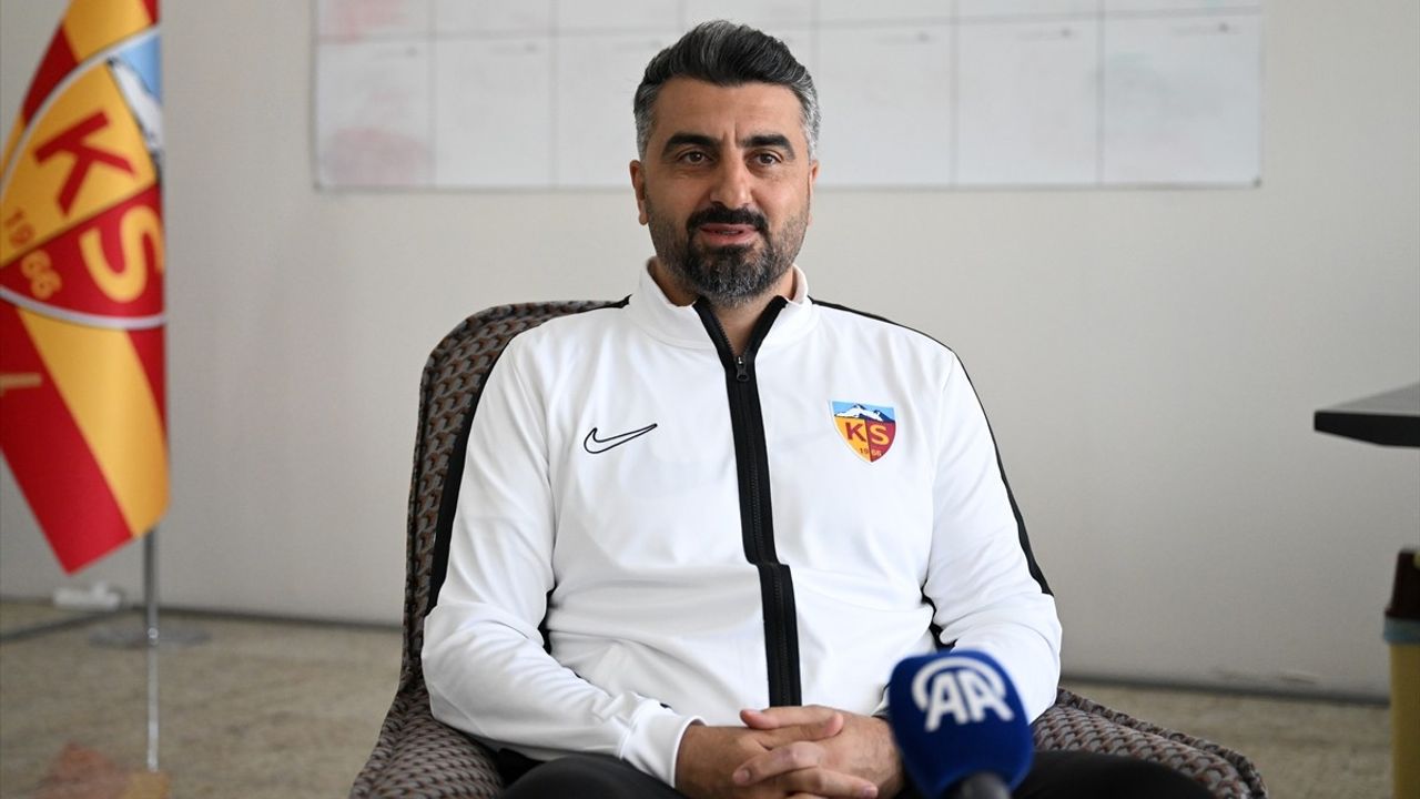 Kayserispor Teknik Direktörü Sinan Kaloğlu: "Güzel Şeylerin Olacağına İnanıyorum"