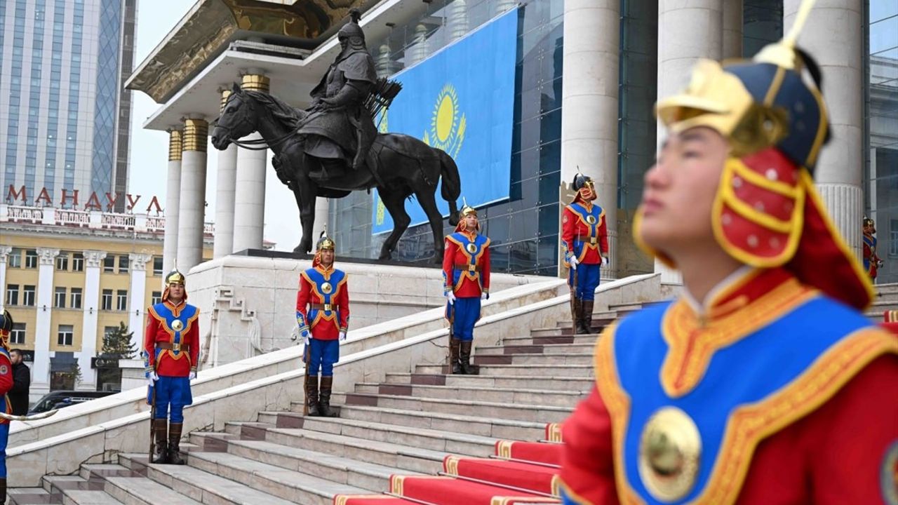 Kazakistan ve Moğolistan Arasında Stratejik Ortaklık Kuruldu