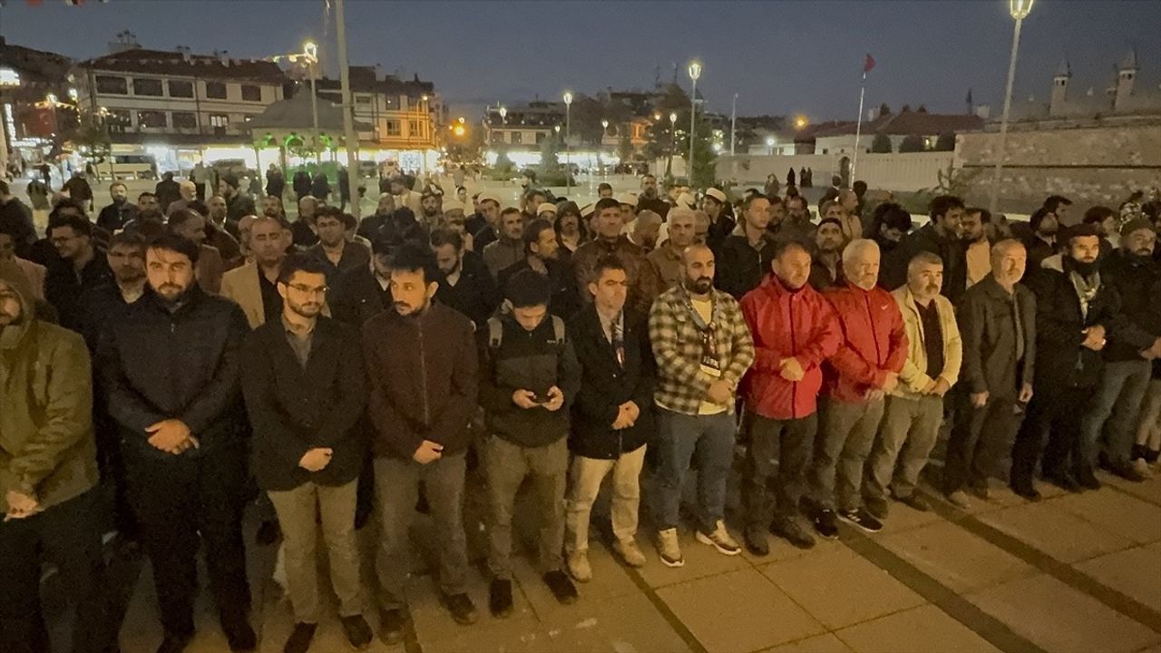 Konya'da Gıyabi Cenaze Namazı Düzenlendi