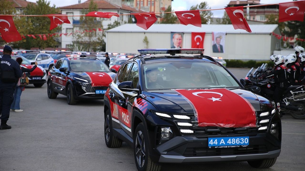 Malatya'da Emniyet ve Jandarma Teşkilatına Yeni Araçlar Sunuldu