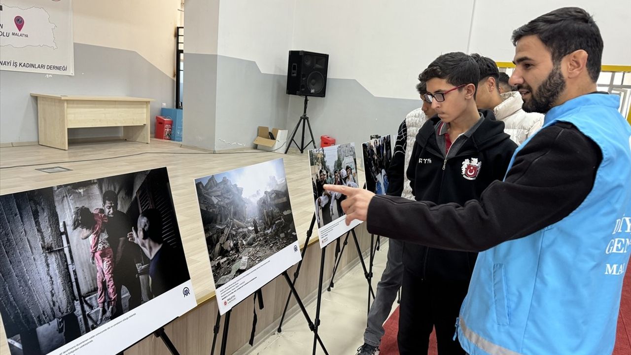 Malatya'da 'İnsanlığın Gözyaşı Filistin' Fotoğraf Sergisi