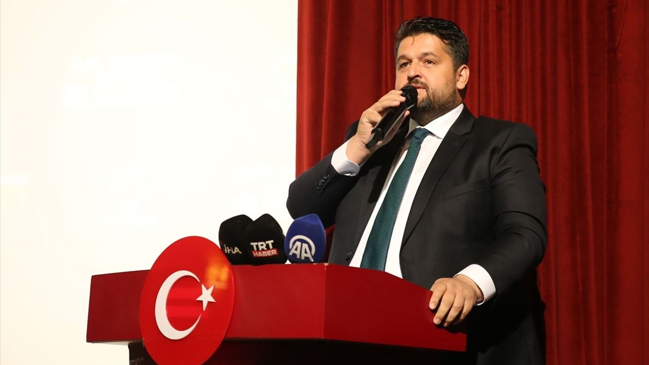 Milli Eğitim Bakanı Tekin Ahlat'ta AK Parti Kongresi'nde Konuştu