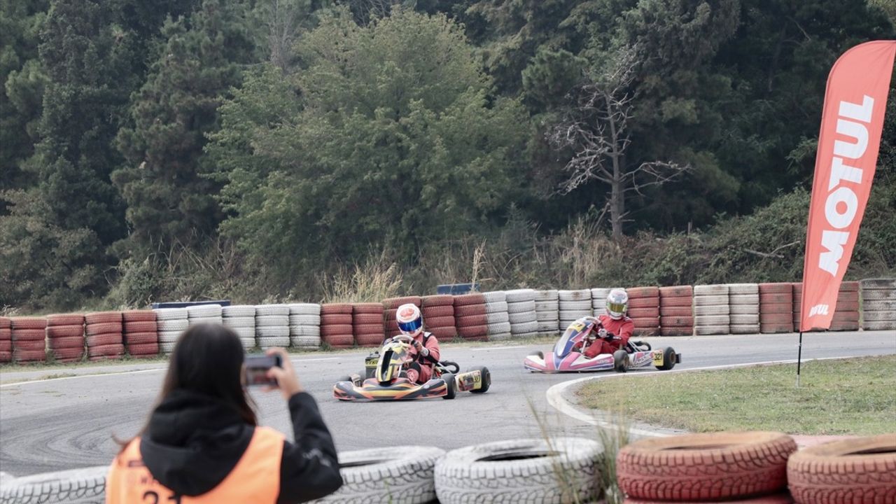 MOTUL 2024 Türkiye Karting Şampiyonası Kocaeli'de Devam Ediyor