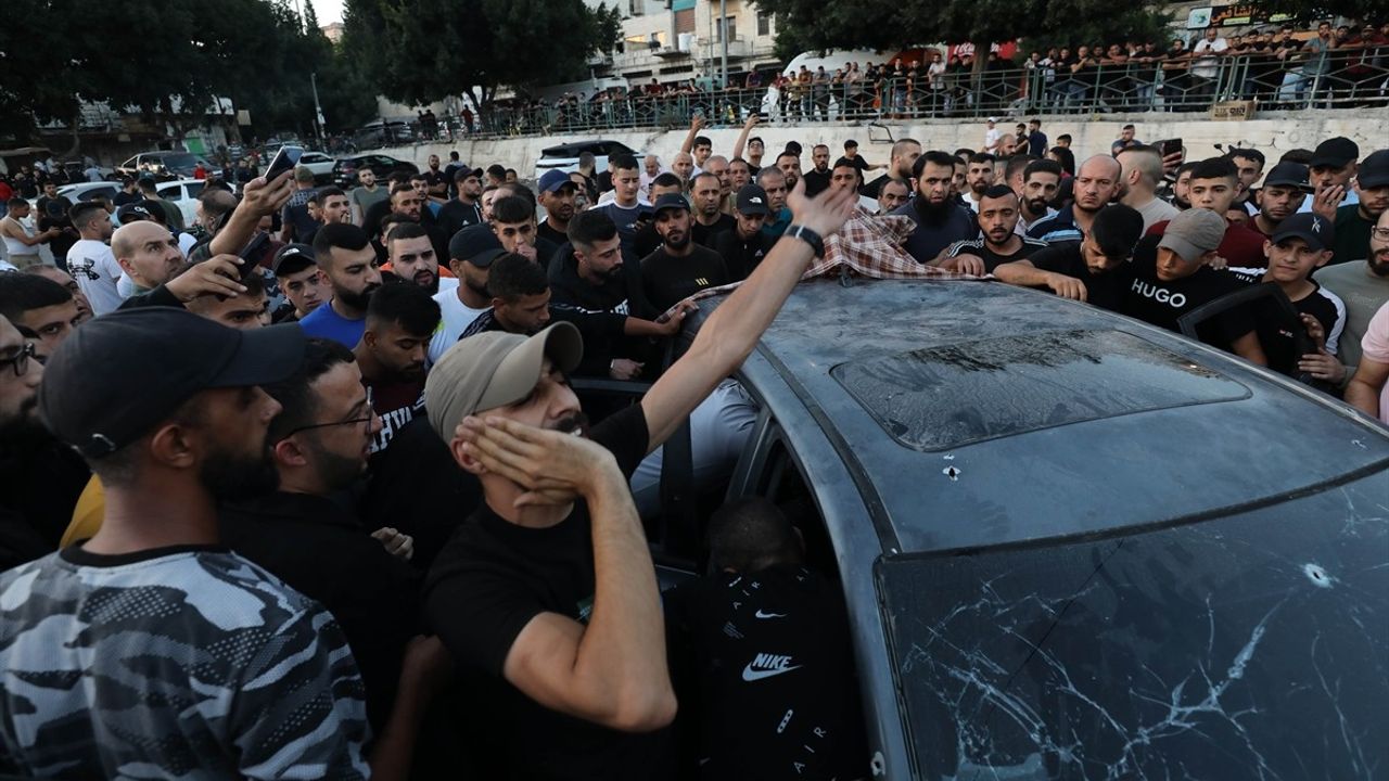 Nablus'ta İsrail Askerlerinin Açtığı Ateşle 4 Filistinli Hayatını Kaybetti