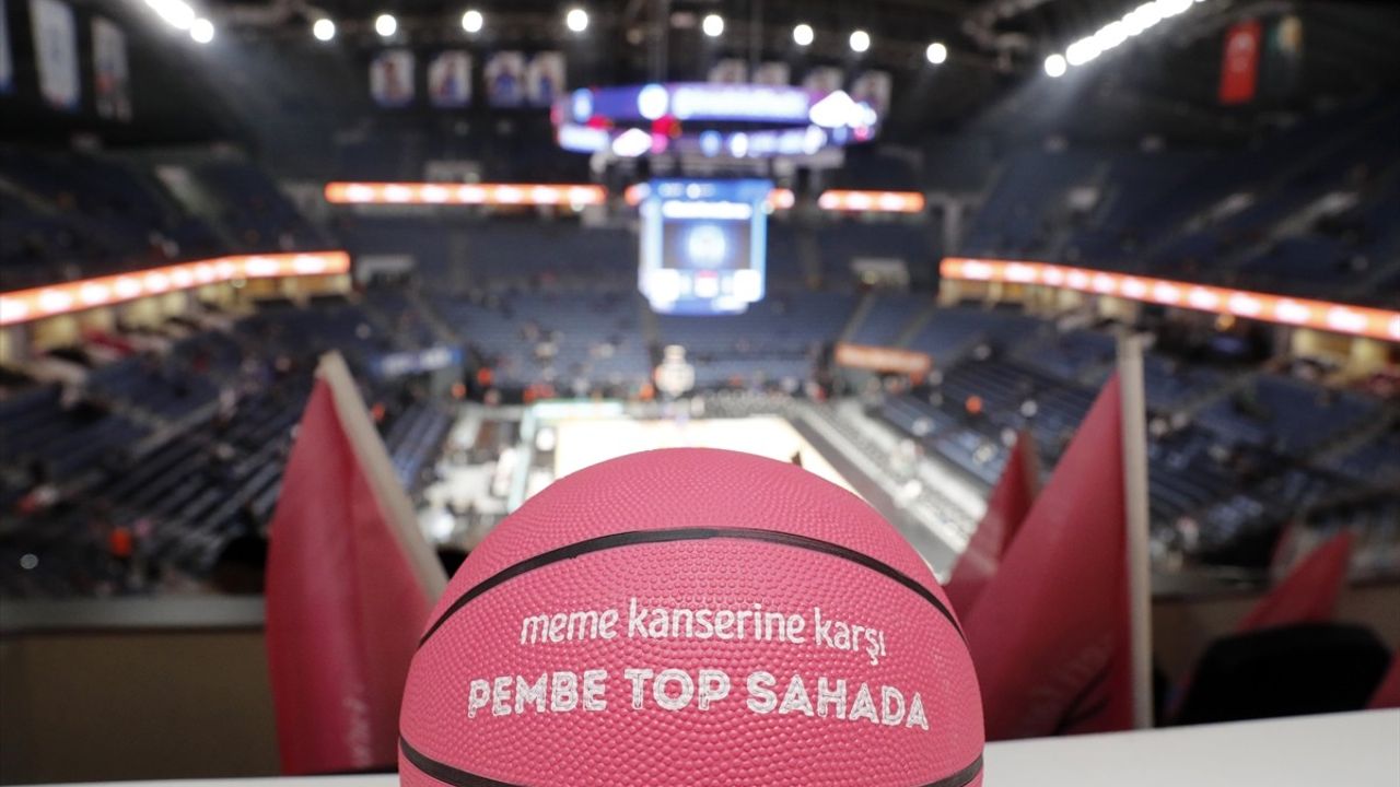 Pembe Top Sahada Projesi'nde Boyner'in Yedinci Destek Yılı