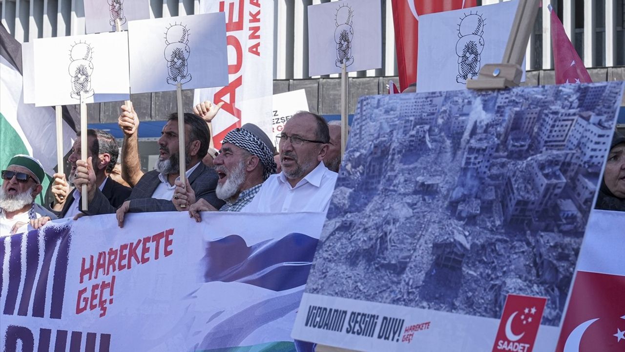 Saadet Partisi'nden İsrail'e Protesto