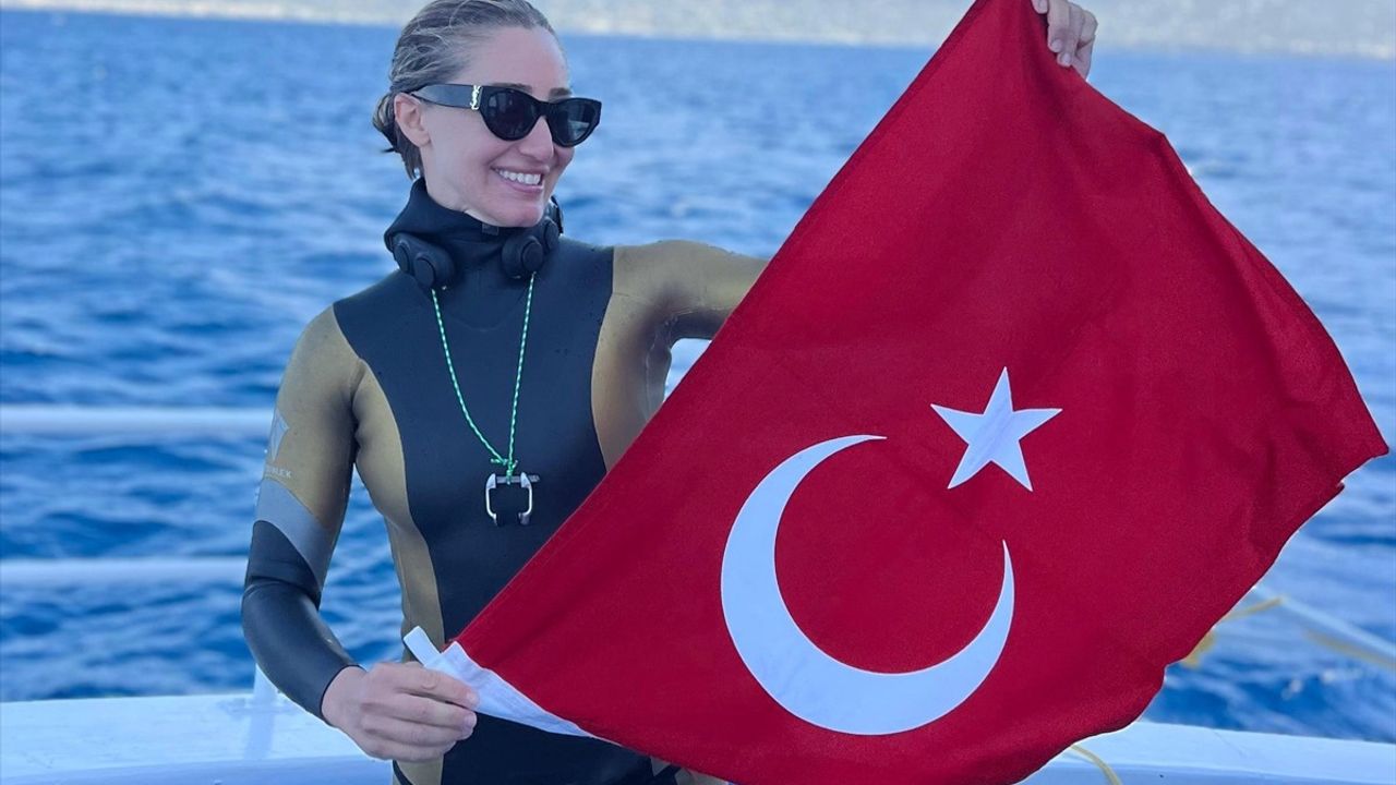 Şahika Ercümen Türkiye Rekorlarını Kırmaya Devam Ediyor