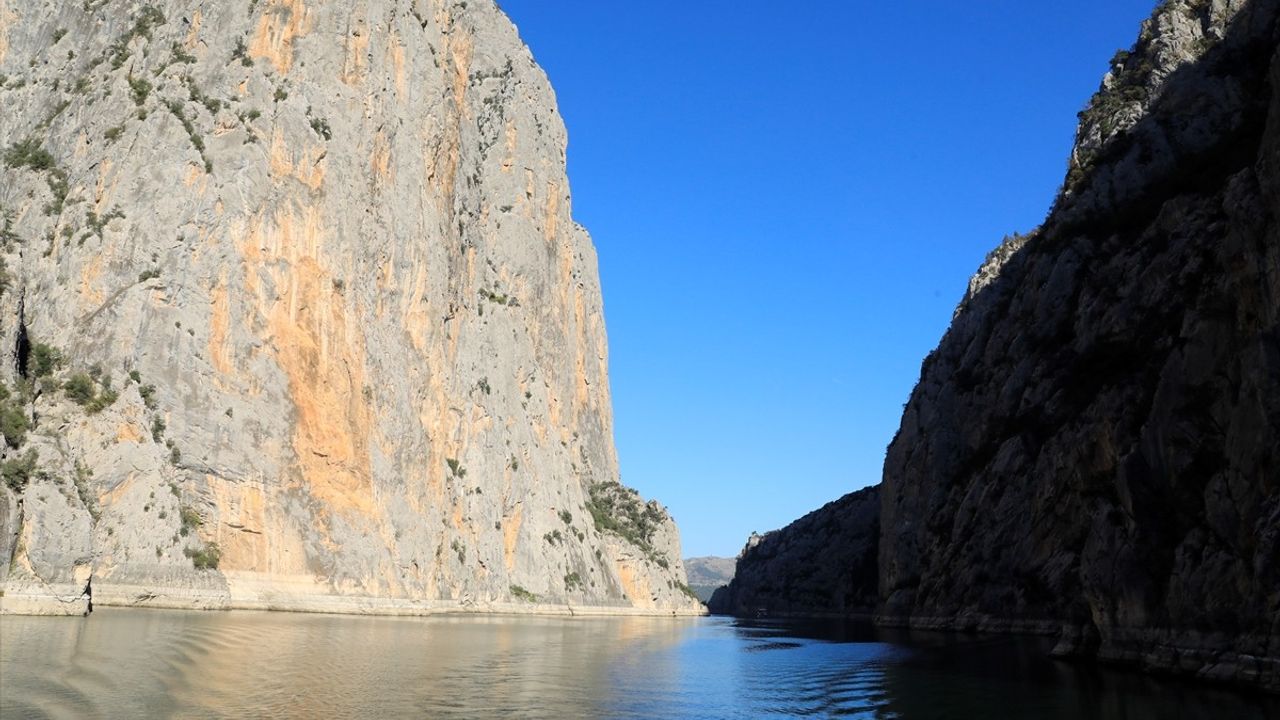 Şahinkaya Kanyonu: Doğanın Kucağındaki Gizemli Güzellik