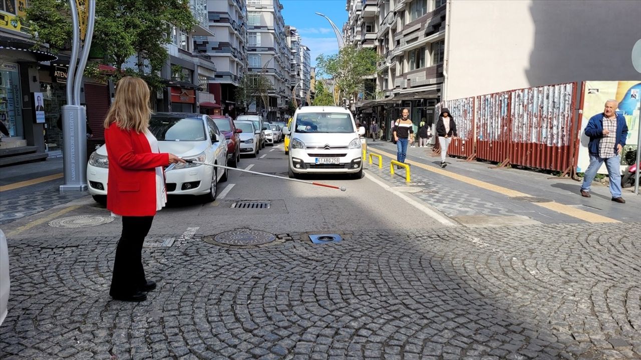 Samsun'da Beyaz Baston Farkındalık Etkinliği: Sürücü Duyarlılığı Test Edildi