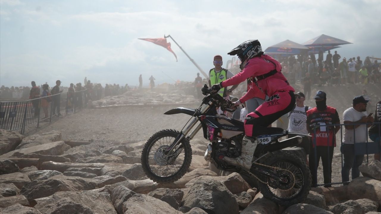 Sea To Sky Enduro Motosiklet Yarışı Antalya'da Başladı