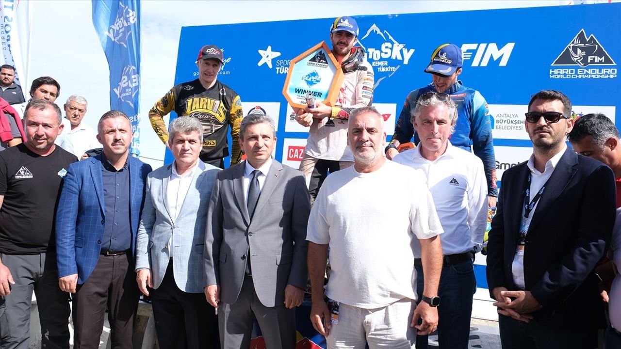 Sea To Sky Enduro Yarışı'nda Manuel Lettenbichler Zirvede