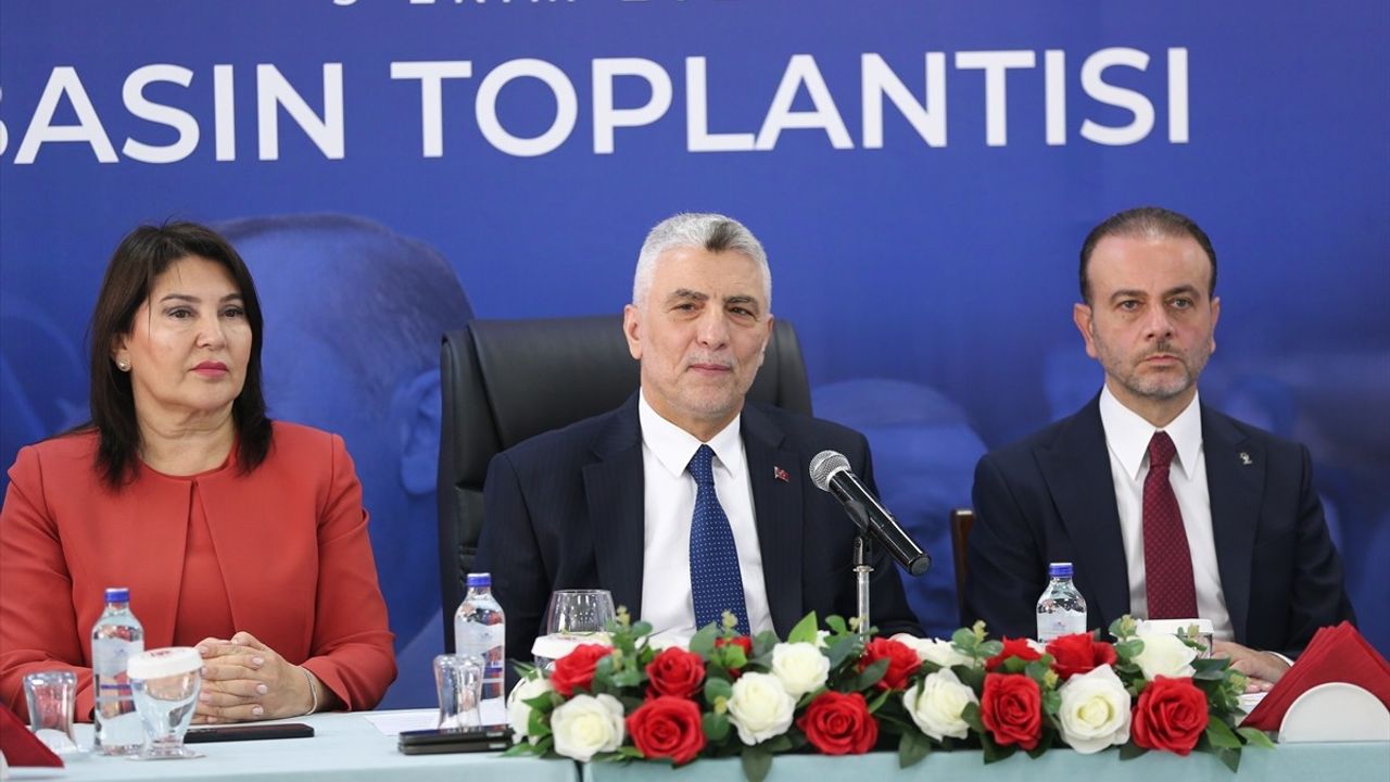 Ticaret Bakanı Ömer Bolat Adana'da Enflasyon ve Ekonomi Üzerine Açıklamalarda Bulundu