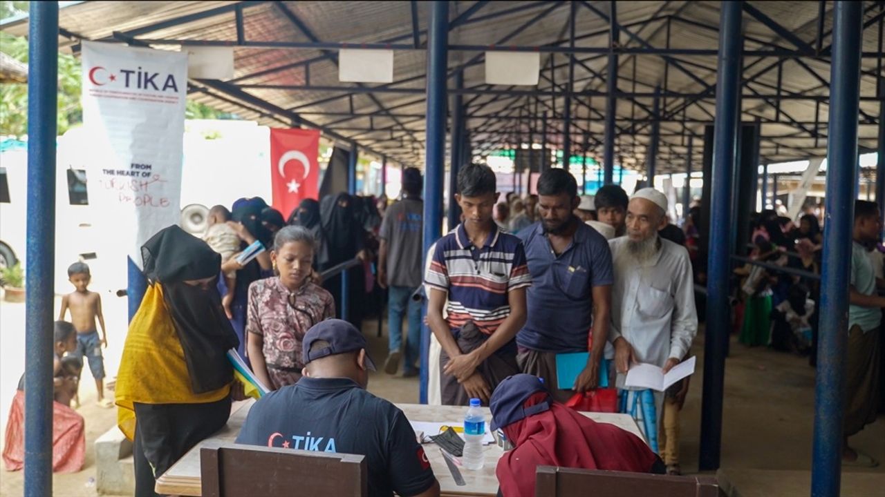 TİKA'nın Bangladeş'teki Arakanlı Müslümanlara Sağlık Desteği