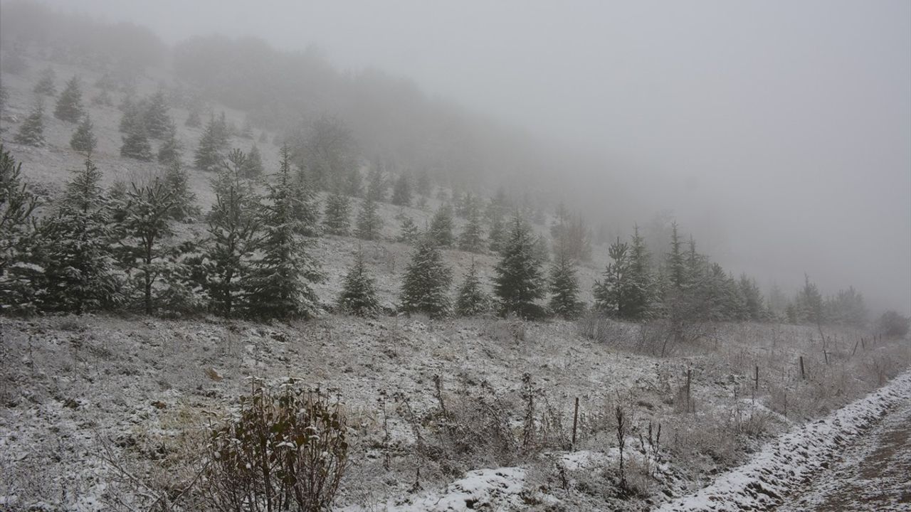 Tokat'ta Yüksek Kesimlerde Kar Yağışı Etkili Oldu