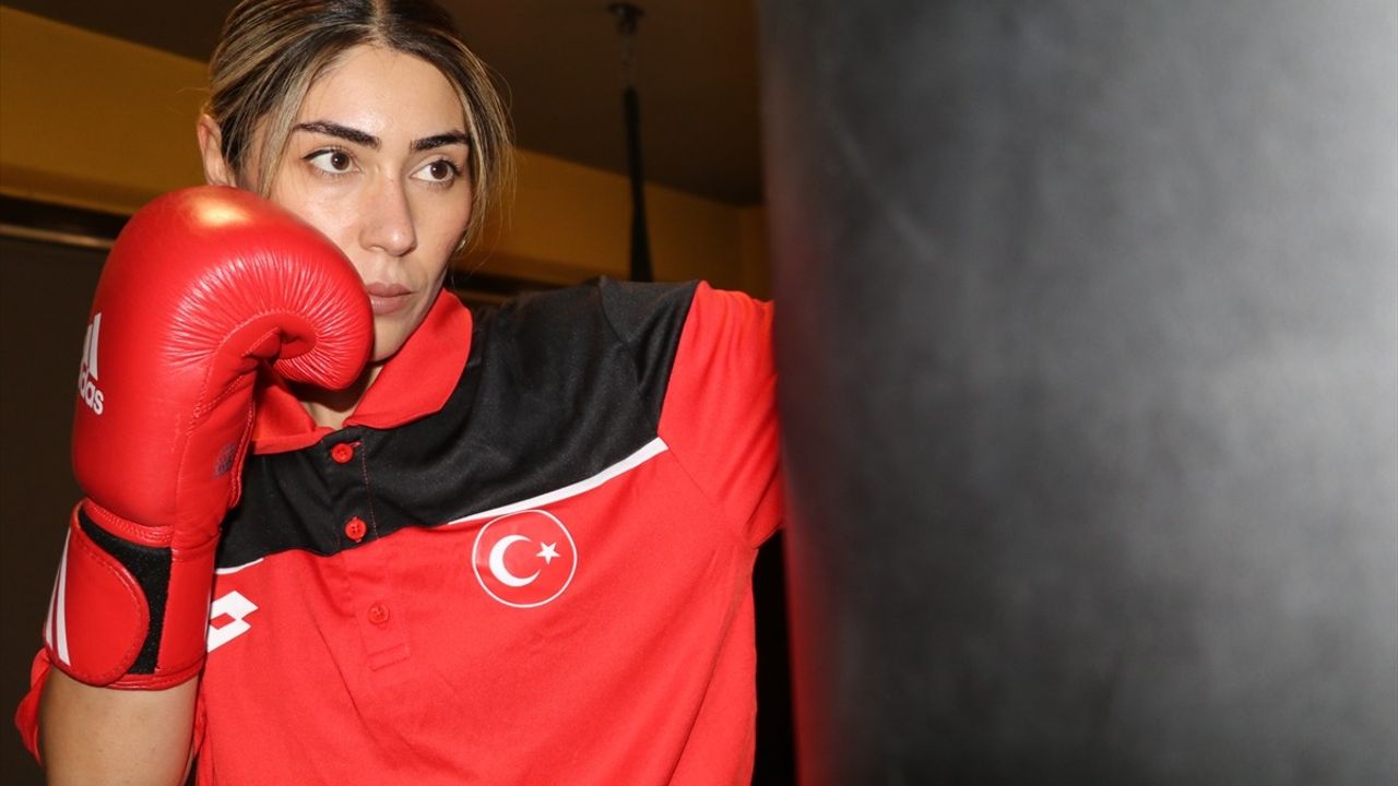 Türk Savate Sporunda Tarihi Başlangıç: Aybüke ve Raşit Dünya Şampiyonası'nda