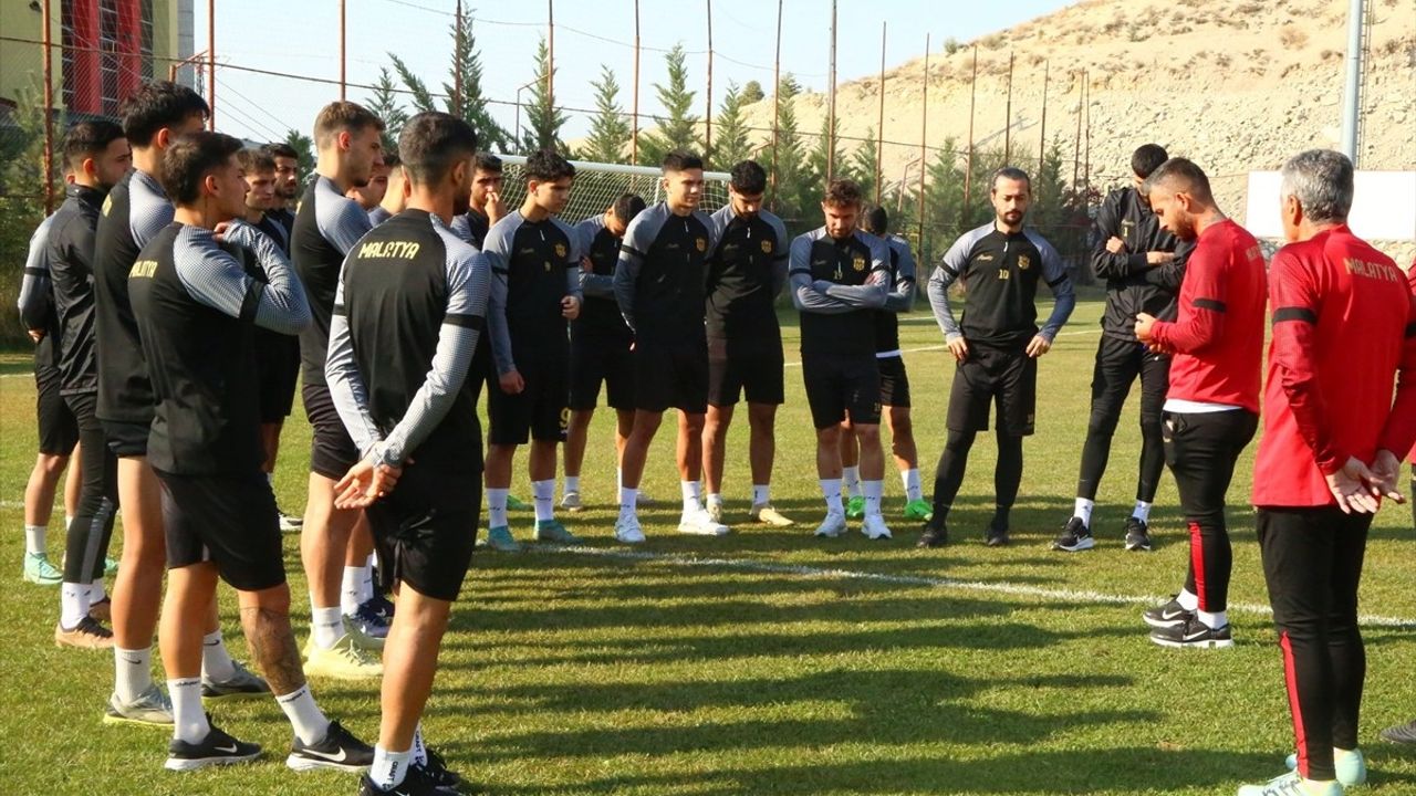 Yeni Malatyaspor, Sakaryaspor Maçına Hazırlanıyor