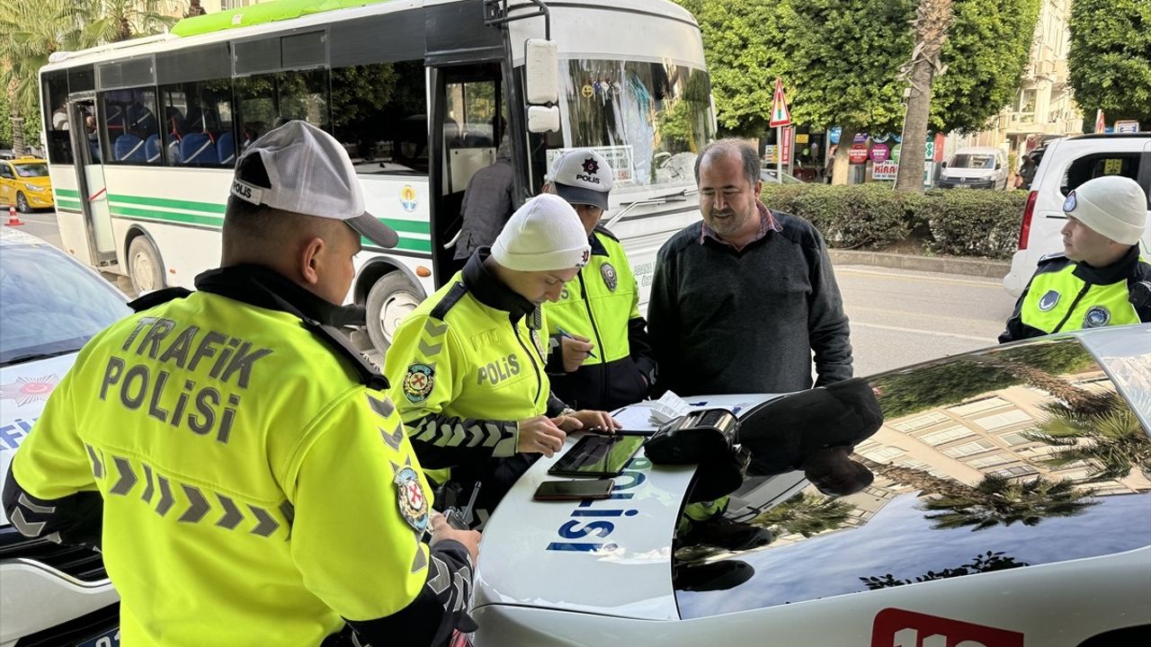 Adana'da Sivil Trafik Denetimleri Devam Ediyor