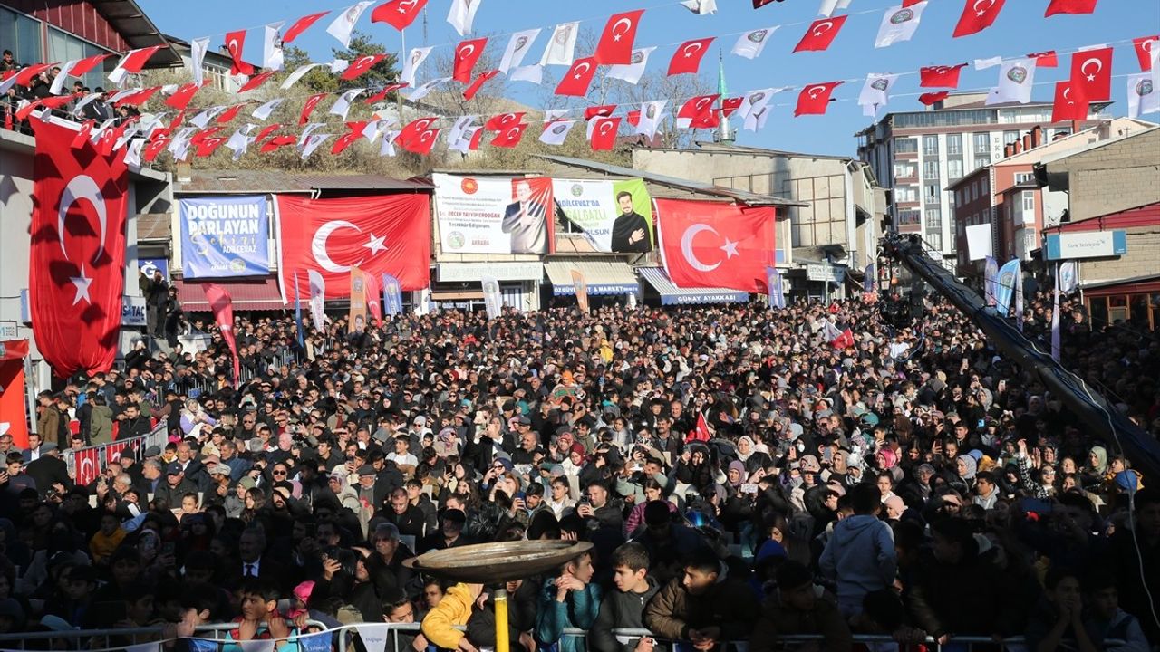 Adilcevaz'da Doğal Gaz Dönemi Başladı