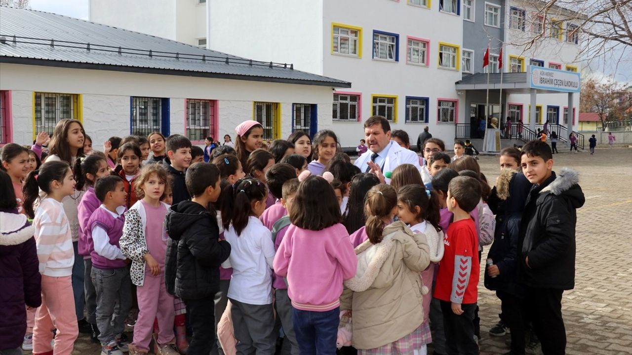 Ağrı'da 3 Kuşak Öğretmenlik: Baba, Kızı ve Torunu