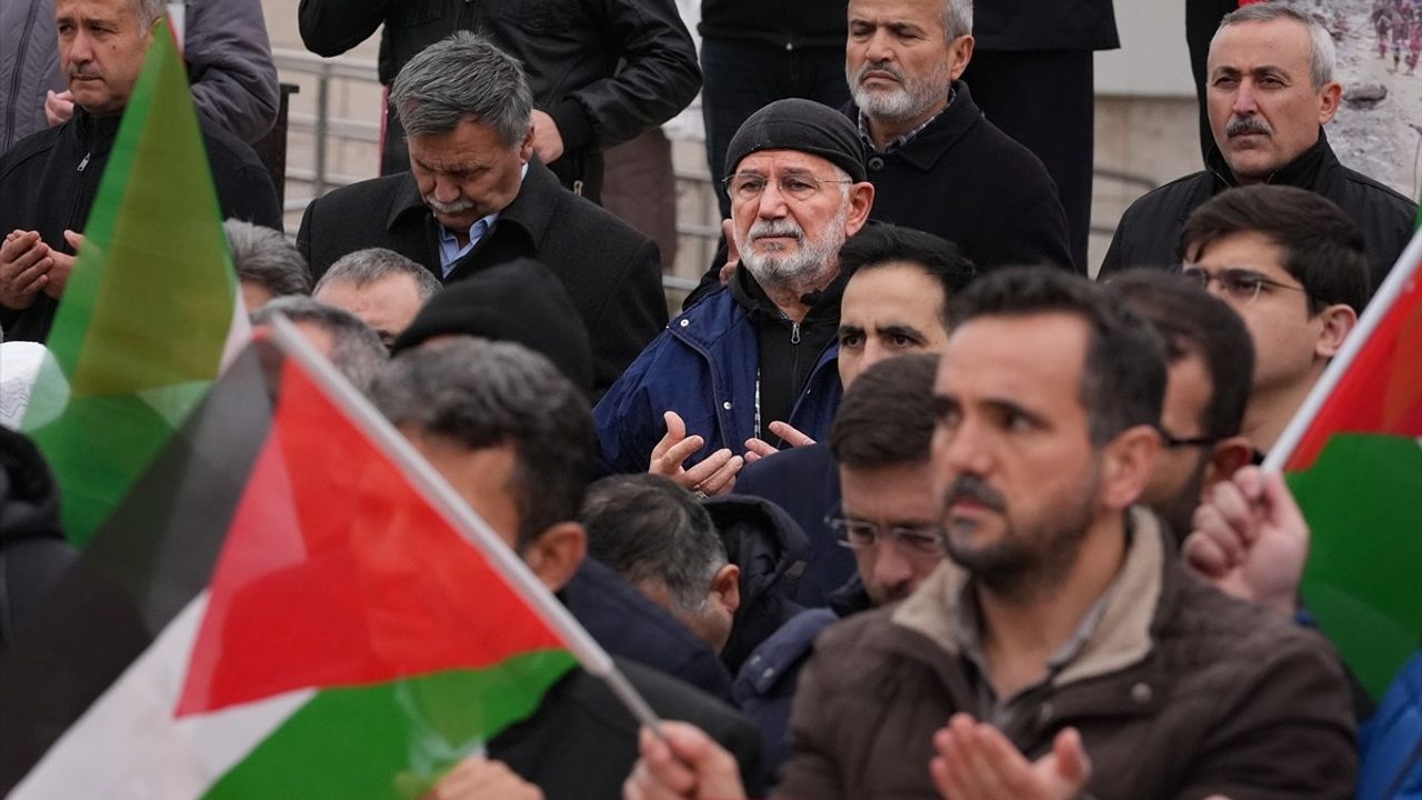 Ankara'da Filistin İçin Protesto Gösterisi