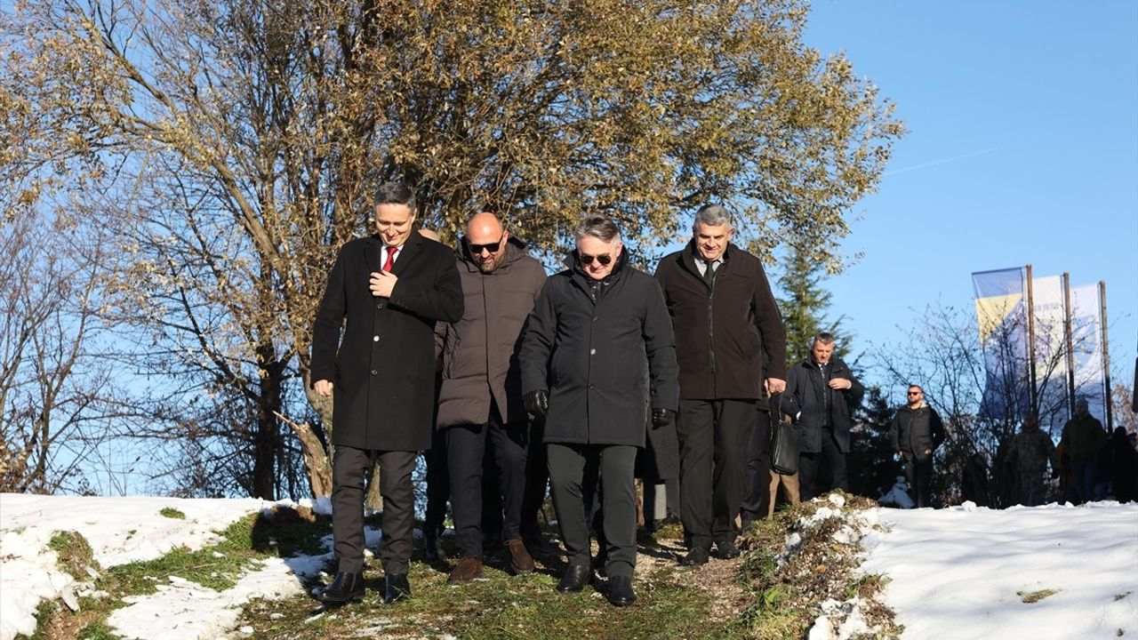 Bosna Hersek'te Geleneksel 'Devlet Günü' Kutlaması