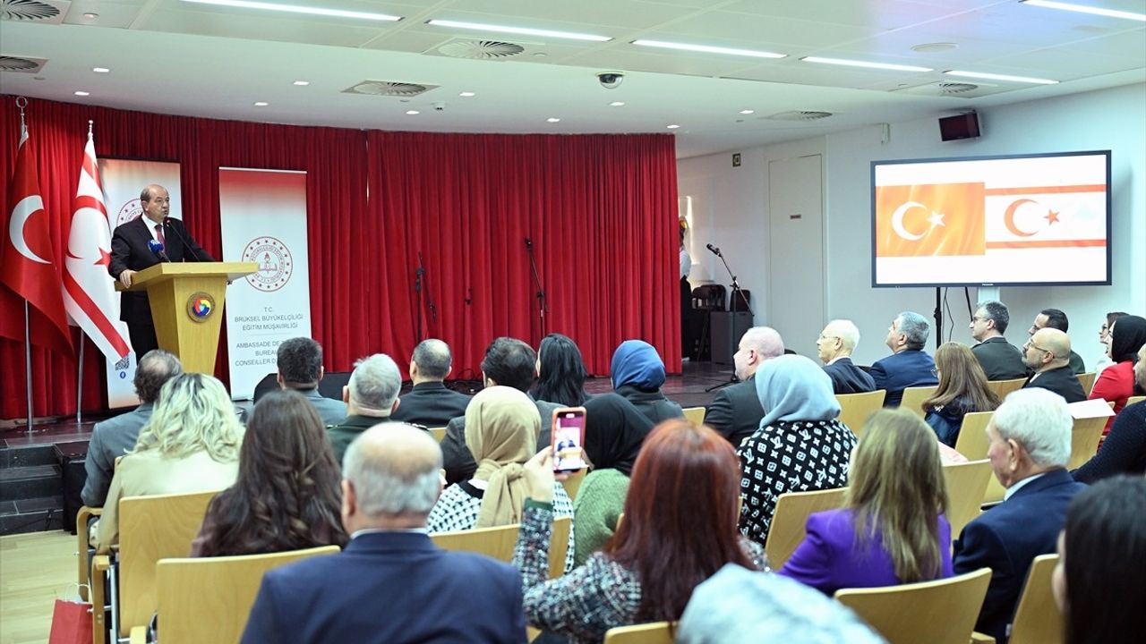 Brüksel'de Öğretmenler Günü Coşkuyla Kutlandı