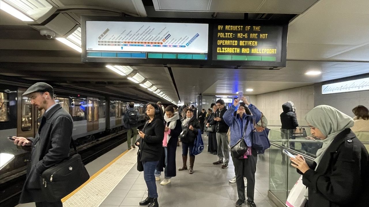 Brüksel Metrosunda Ceset Bulundu, Trafik Aksadı