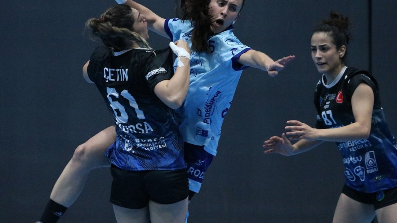 Bursa Büyükşehir Belediyespor EHF Kadınlar Avrupa Kupası'na Veda Etti