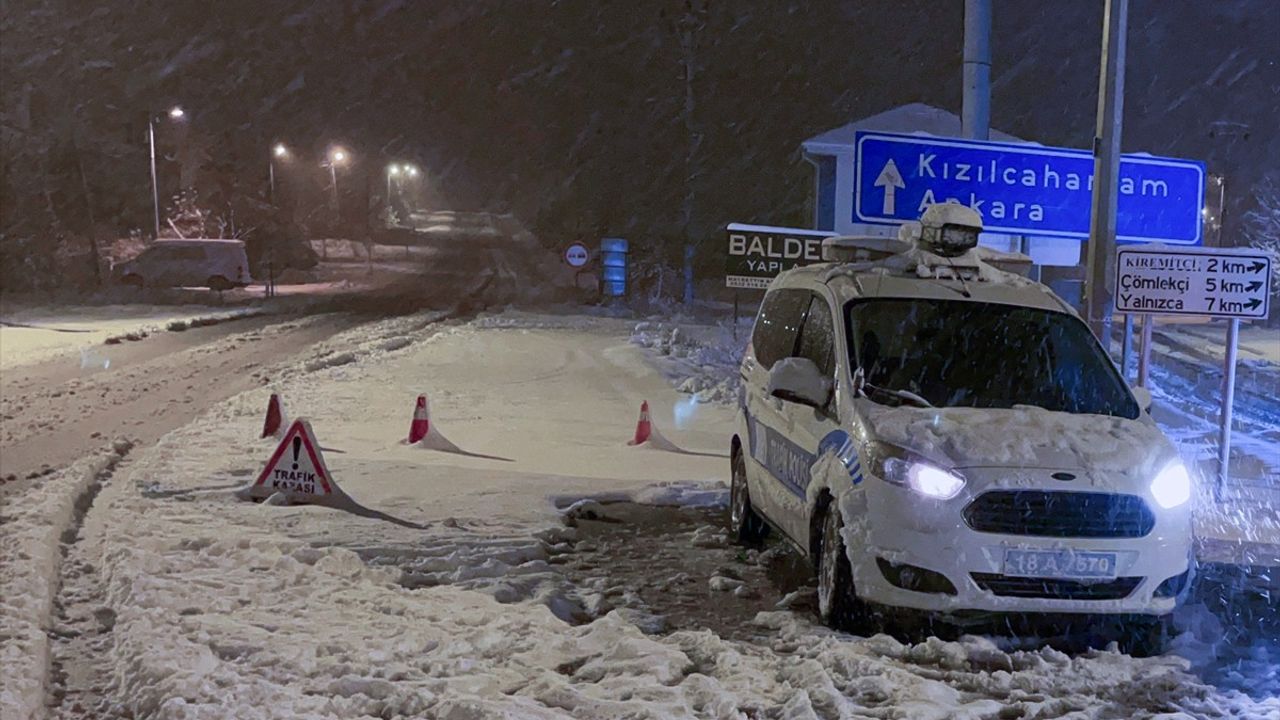 Çankırı'da Kar Yağışı Nedeniyle Mahsur Kalanlar Kurtarıldı