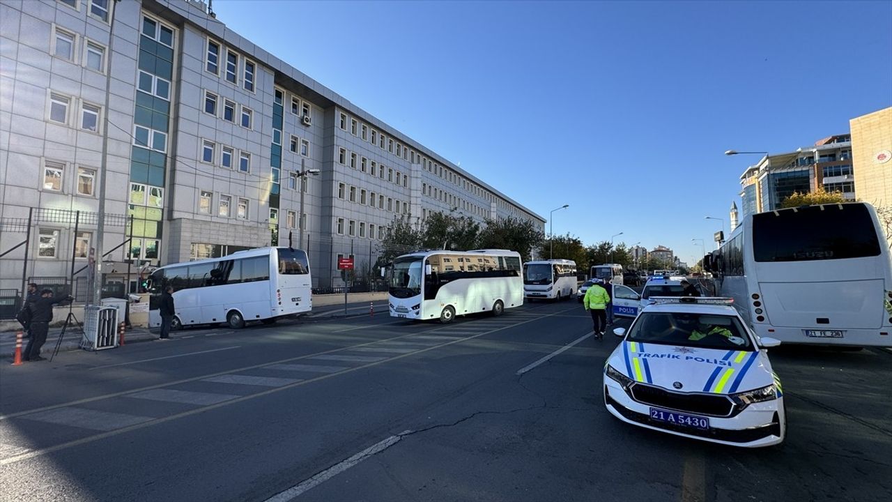 Diyarbakır'da Narin Güran Cinayet Davasında Yargılama Devam Ediyor