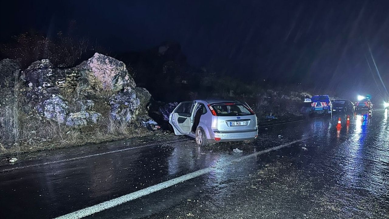 Diyarbakır'da Trafik Kazası: Üç Kayıp, İki Yaralı